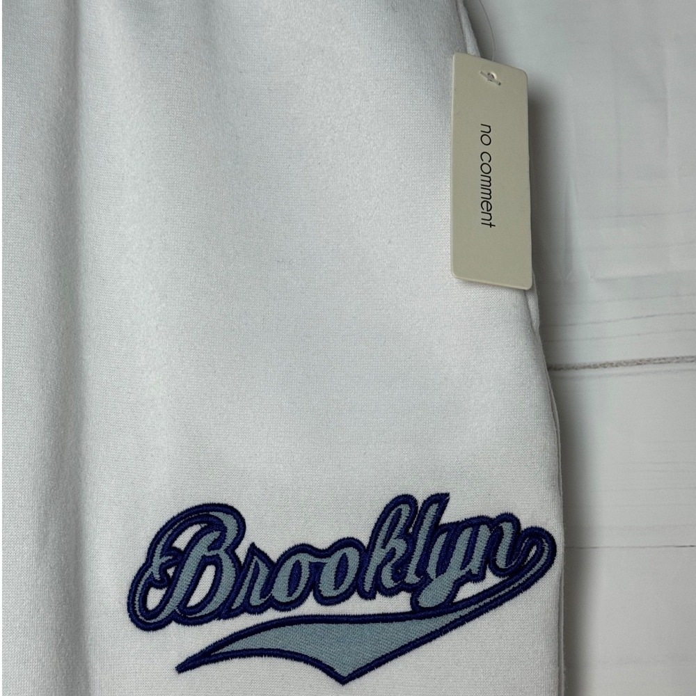 No Comment‎ Brooklyn Embroidered White Sweatpants / Size xL / Sku0092 - Picture 5 of 16